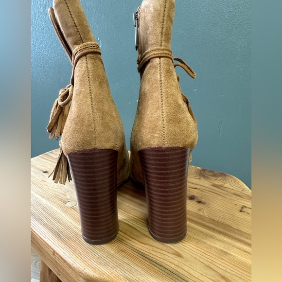 SAM EDELMAN Winnie Anthropologie Tan Suede Floral Embroidered Lace Ankle Boots 5 - Picture 6 of 8